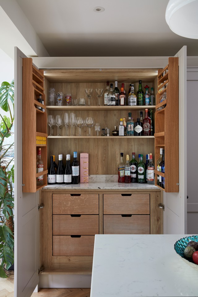 drinks cabinet shaker kitchen